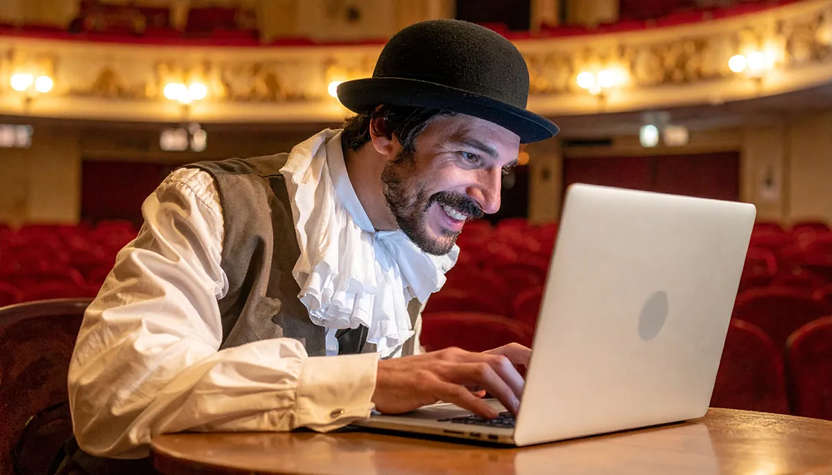 Book an advert on Broadway Baby