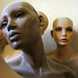 The dialogue often seemed rambling and repetitive, with the same phrases, spoken by mannequins about humans, such as ‘They don’t understand’, ‘They get to leave everyday and we are left here’, repeated over and over again without further expansion or understanding.