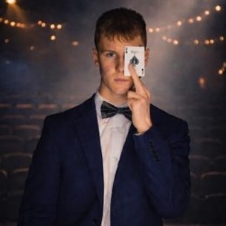 Jamie Leonard: Blink of an Eye