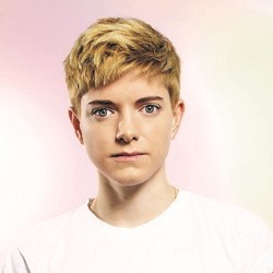 Mae Martin: Us