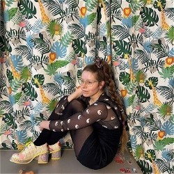 Jessie Cave: An Ecstatic Display