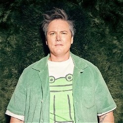 Hannah Gadsby: Woof!