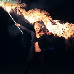 Tale of the Firebird – Concerto for Violin, Fire & Acrobatic Orchestra