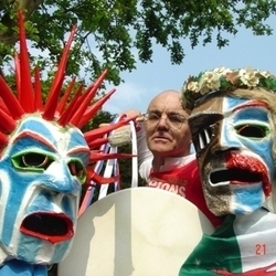 One Man and His Masks - Arthur: Britain's Making