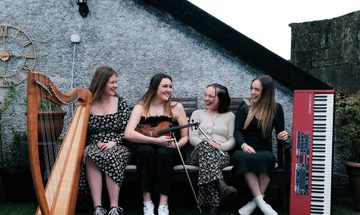 Preview: Dàna with Ellie Beaton