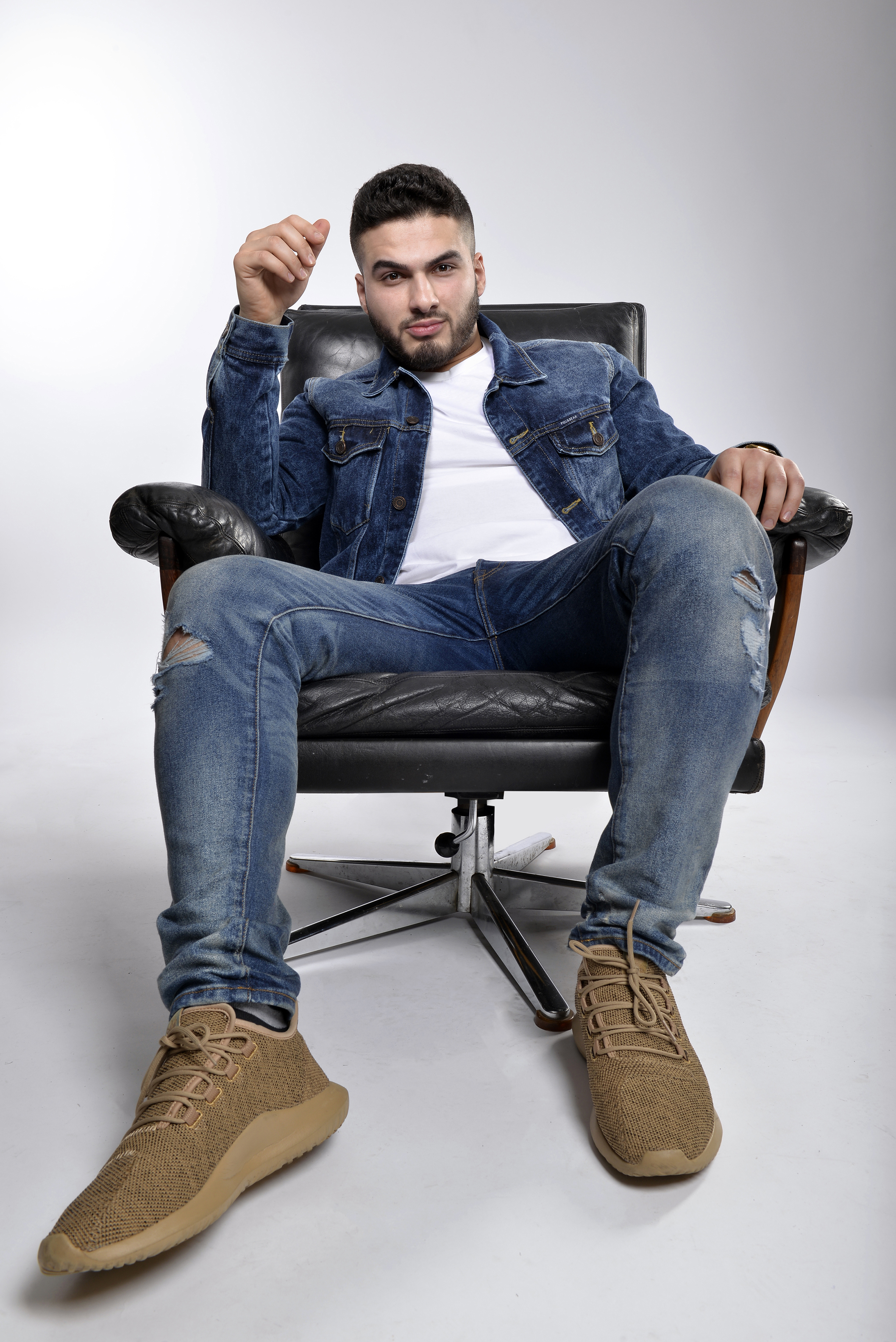 Comedian Kae Kurd on Growing Up Kurdish and the Responsibility of Representation