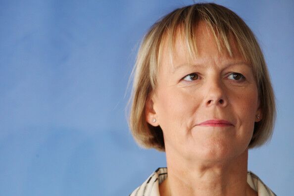 Phyllida Lloyd Transfers her All-female Julius Caesar to the Screen
