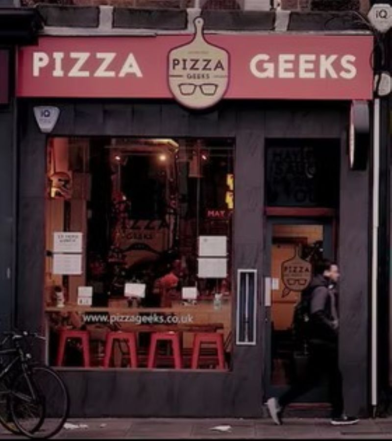Pizza Geeks Serves Comedy Toppings